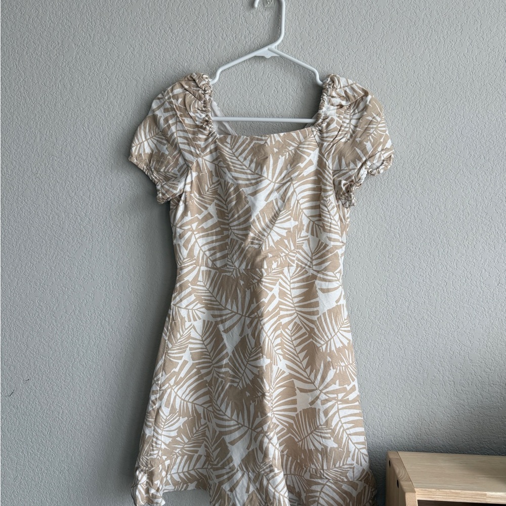 Loft Elegant Tan and White Palm Tree Leaf Print Dress